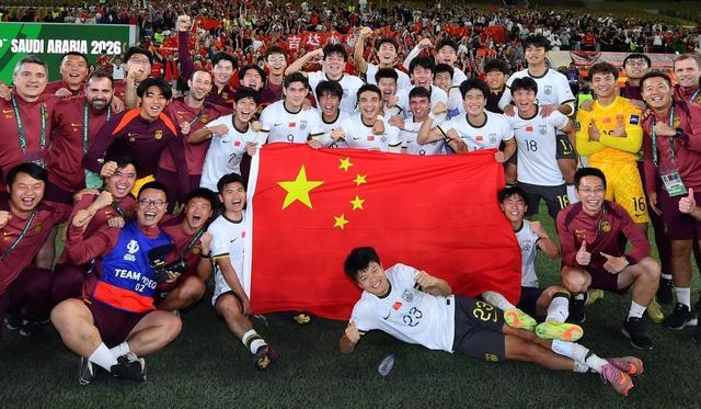 AG体育官方网站-北青：安东尼奥在队风队纪方面很严，备战期间禁止球员点外卖